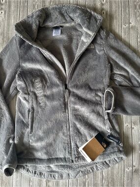 NWT The North Face Light Gray Plush Fleece Jacket